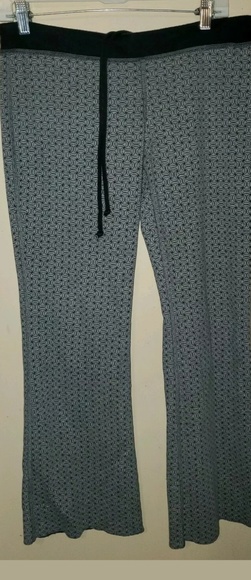 4/$25 Hurley Womens Reversible Sweatpants M/L - Picture 6 of 8